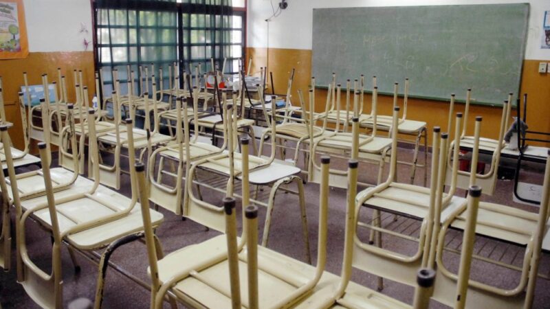 SUSPENDEN LAS CLASES POR OLA MASIVA DE CALOR