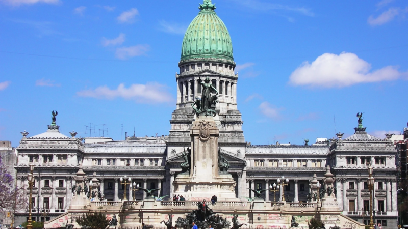 Convocan a un abrazo solidario en el Congreso de la Nación por el Día Mundial del Parkinson