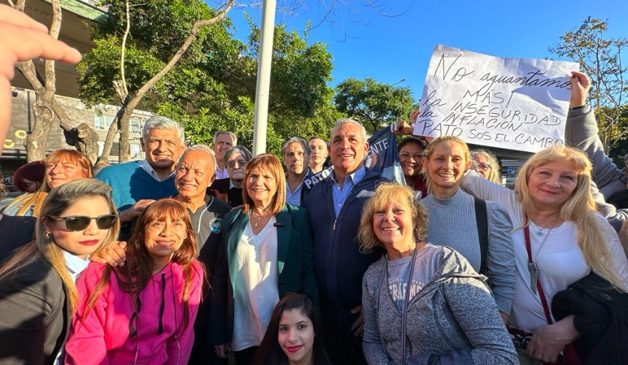 En Avellaneda Bullrich prometió que se acabarán los cortes del puente Pueyrredón