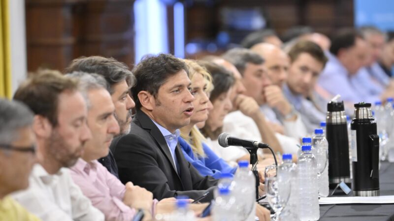 Los intendentes peronistas se reunieron con Kicillof y le pidieron que encabece la oposición