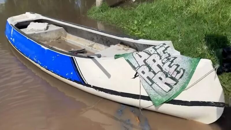 Laferrere: Una canoa narco en el río matanza