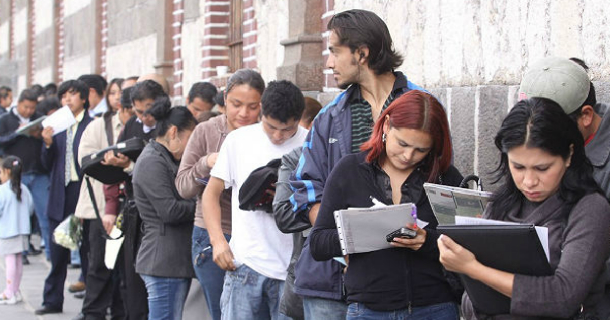 Datos Oficiales: El desempleo entre los jóvenes duplica el promedio general