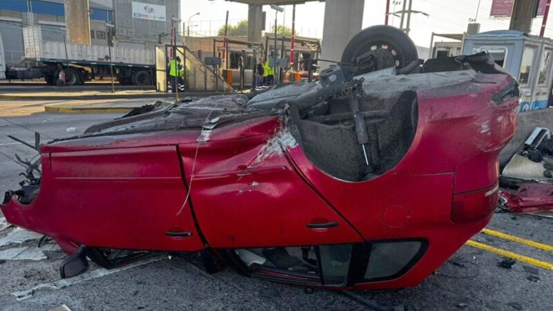 Pacheco: impresionante choque fatal contra el peaje en la Panamericana