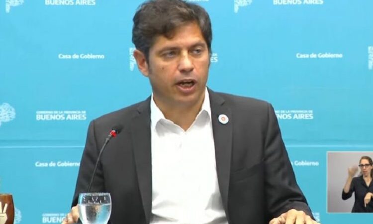 Kicillof, entre los intendentes y Cristina Kirchner