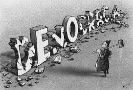 12 años de licencia.y la Democracia en peligro