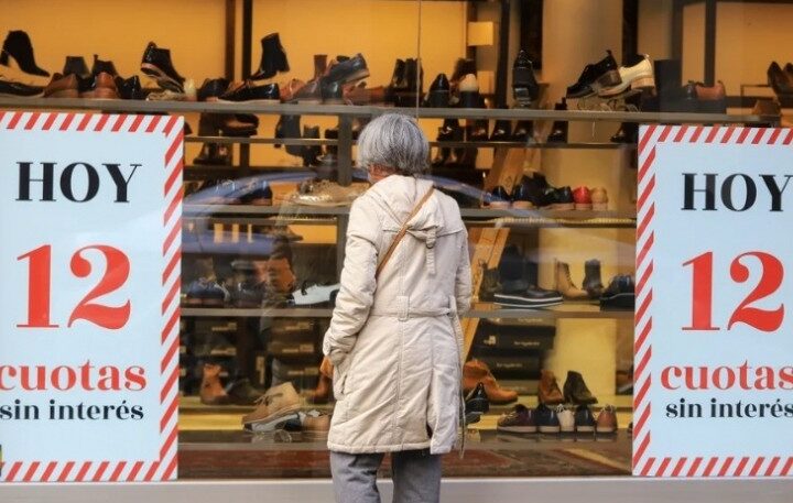 Volvieron a caer las ventas minoristas en junio