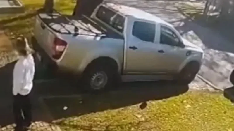 Pijamada de terror en Quilmes: motochorros contra chicos