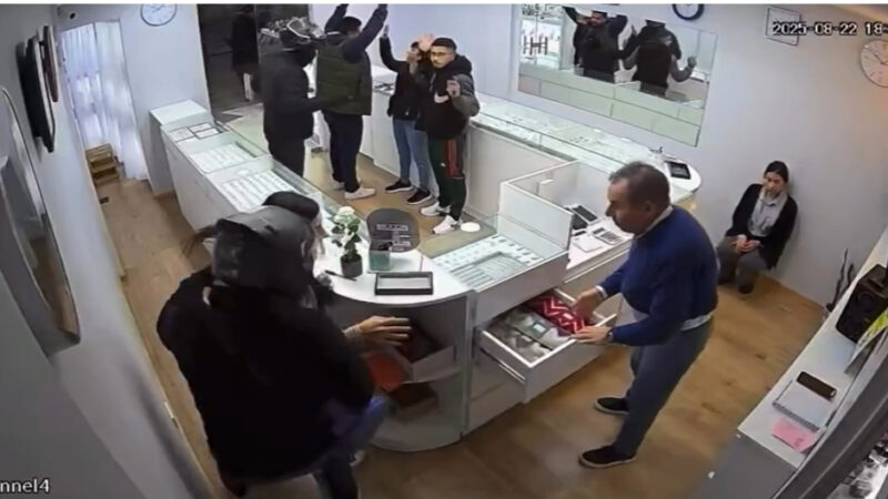 Ladrones de oro: violento asalto a una joyería en Monte Grande