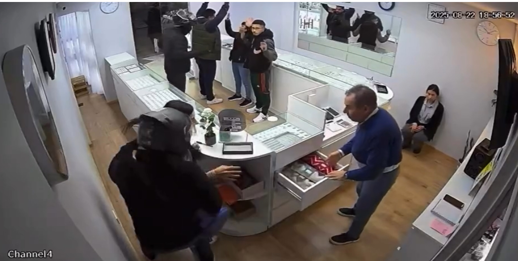 Ladrones de oro: violento asalto a una joyería en Monte Grande