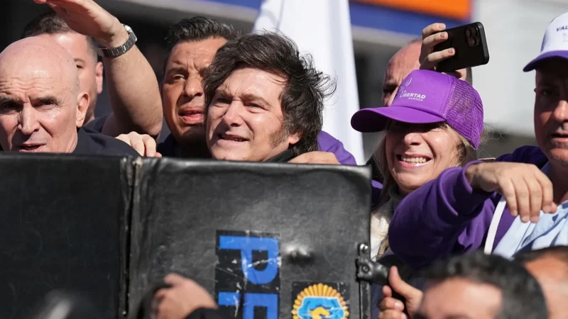 Campaña a piedrazos