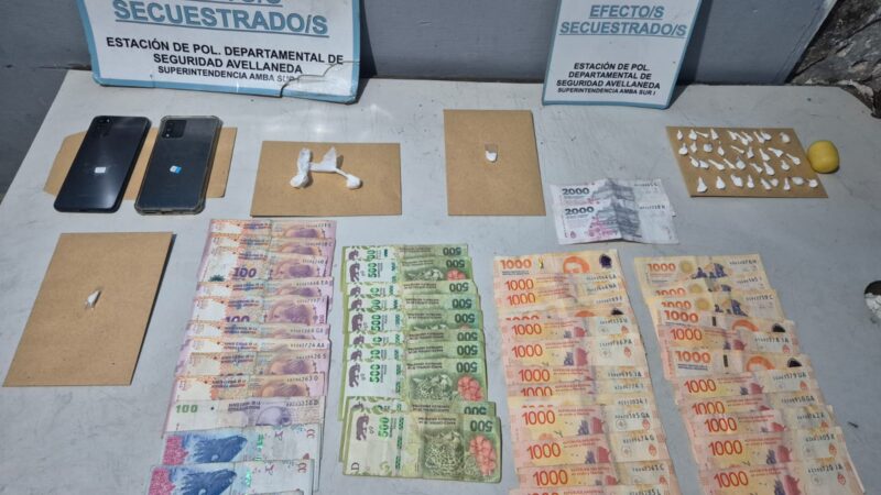 Vendían droga a la vista de todos en Avellaneda y quedaron detenidos.