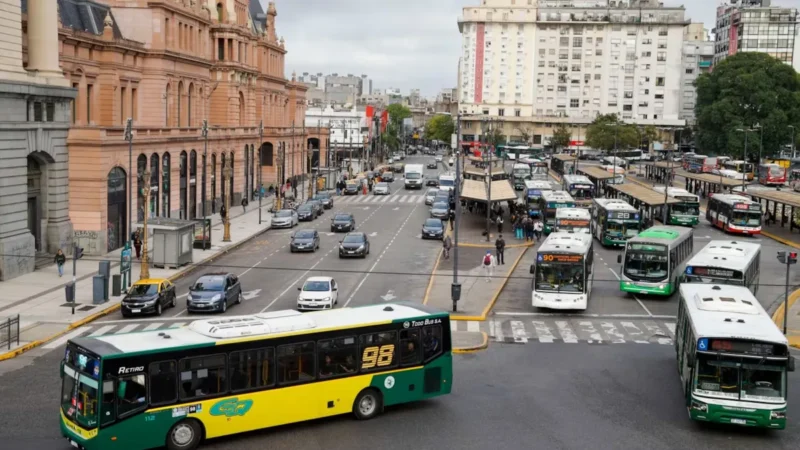 Ya rige el nuevo aumento de colectivos