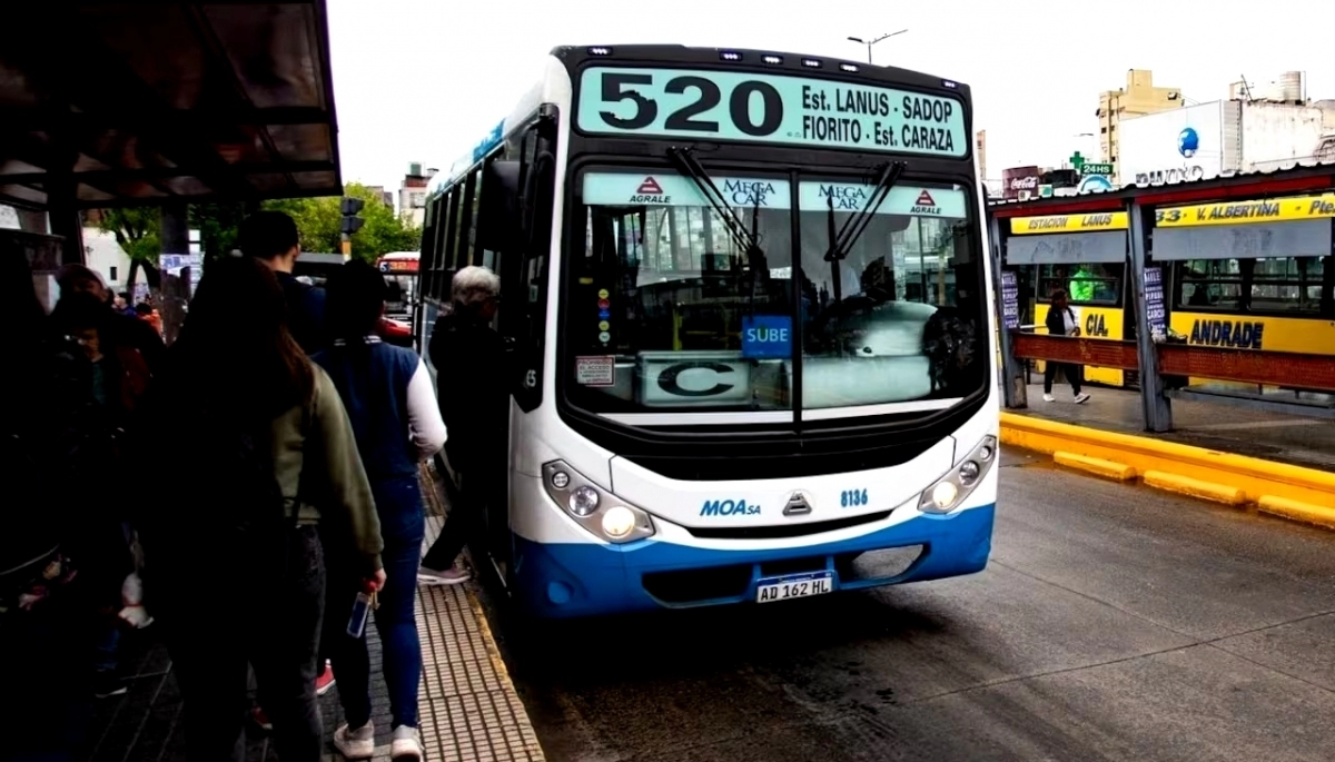 Por decisión de Kicillof, suben fuerte los colectivos del conurbano