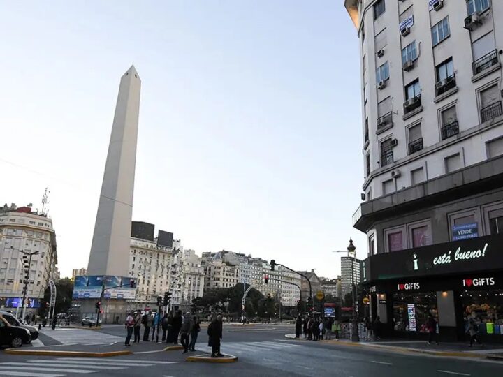 Vacaciones 2026: Importante caída en las reservas hoteleras y venta de paquetes turísticos.