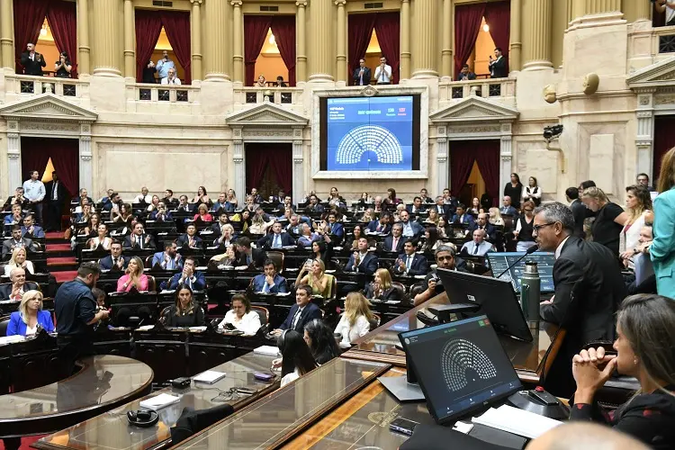 Diputados aprobó la Reforma Laboral, que vuelve al Senado para ser ley la semana que viene