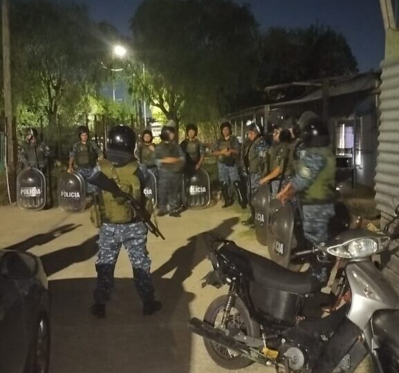 Avellaneda: denunció contaminación de una empresa y la desalojaron de su casa