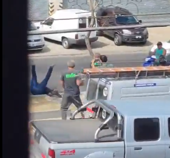 Calles salvajes: discusión, pelea y un fierrazo en la cabeza en Castelar