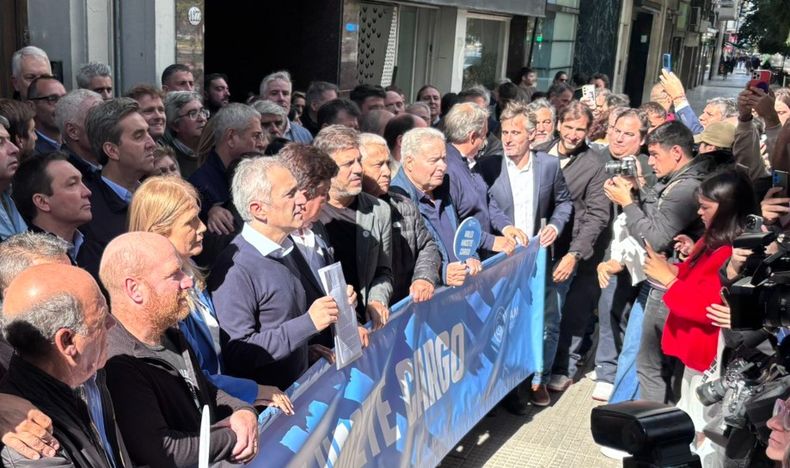 La marcha de los intendentes