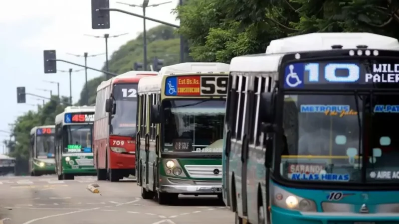 Por el aumento del gasoil, los colectivos bajan su frecuencia