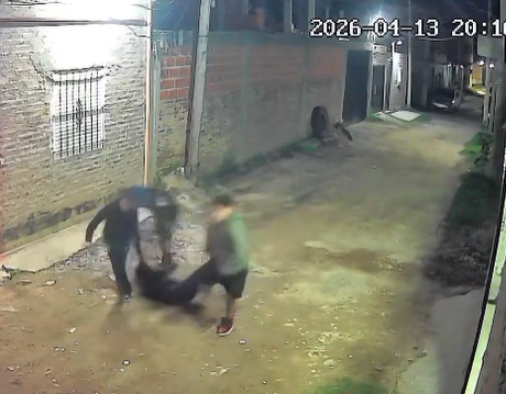 Budge: atropelló a un ladrón durante un asalto piraña