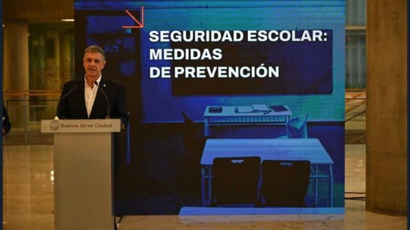 Amenazas en las escuelas, la Ciudad endurece su protocolo y Macri advierte: “no son bromas, son delitos”