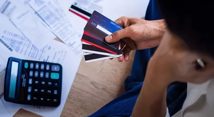 Familias en rojo: récord de morosidad