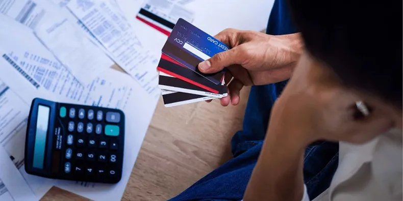 Familias en rojo: récord de morosidad