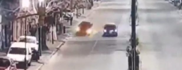 Impresionante accidente en Berazategui por un pozo mal tapado