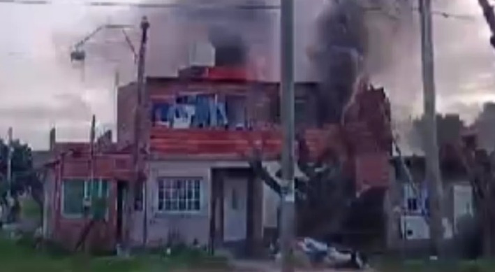 Monte Grande: una familia perdió todo en un incendio y pide ayuda para reconstruir su casa