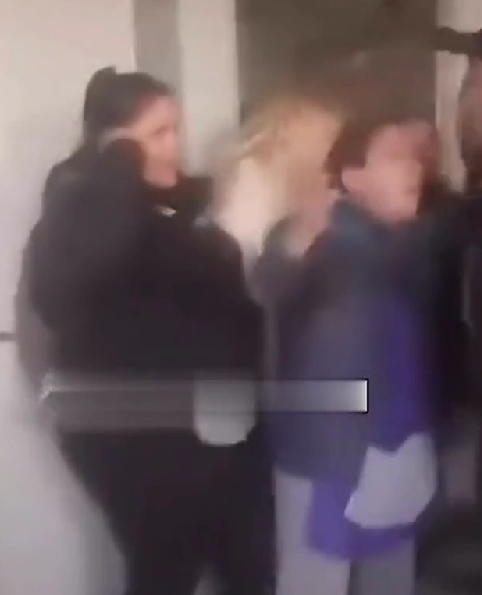 Violenta agresión de padres tras una denuncia de abuso en una escuela de Wilde