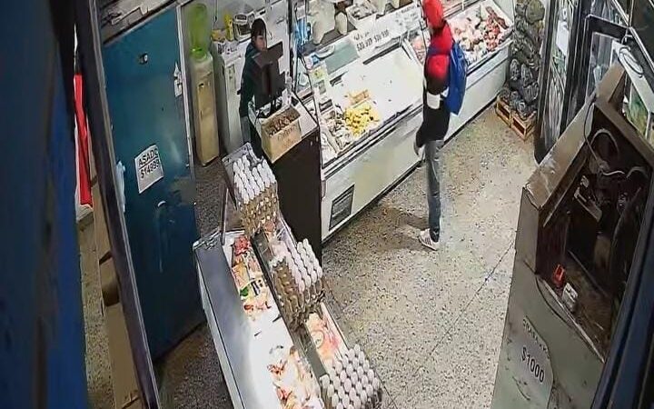 Merlo: Terror y tiros en la carnicería