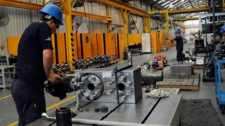 Pymes en jaque: entre la suba de tarifas y la caída de ventas