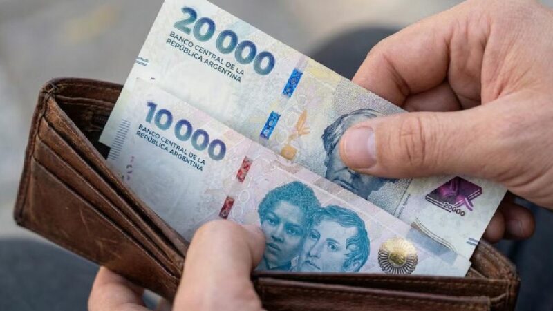 El Gobierno dispuso una suba del Salario Mínimo muy por debajo de las expectativas