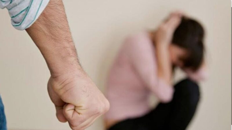 Beccar: siguió a su ex y la atacó brutalmente en plena calle
