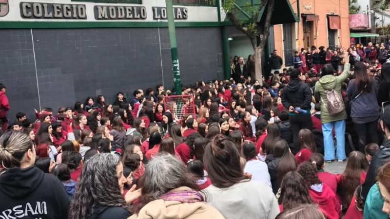 Peligro IA: chicas “desnudadas”