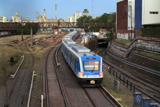 Un finde largo con cortes y sin trenes